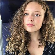 Étudiante, donne des cours d’anglais niveau collège